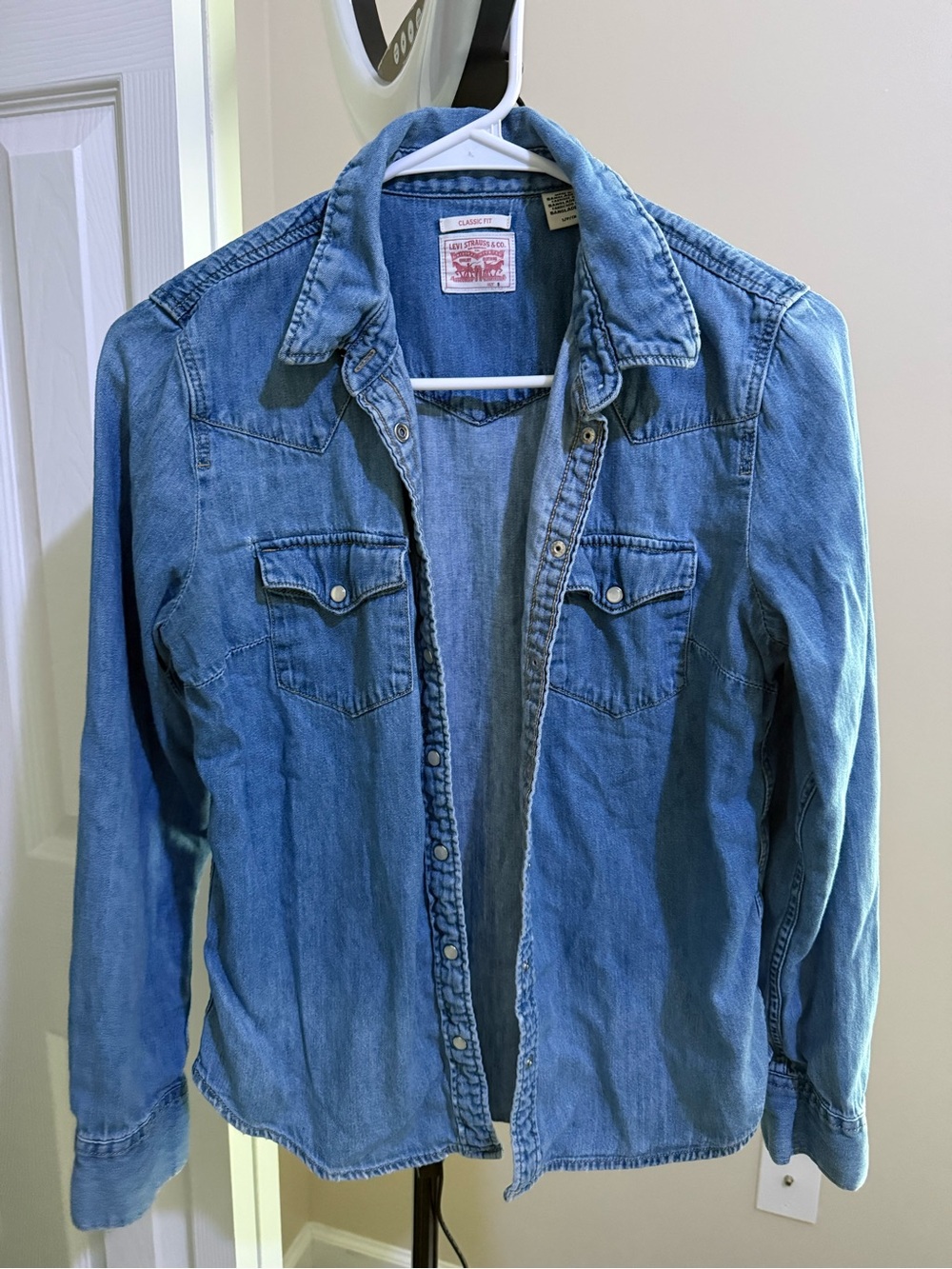 Levi's Light Blue Denim Button-Down Shirt Jacket